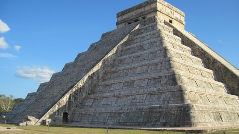 The Maya City of Chichn Itz