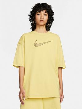 Nike Swoosh Short Sleeve T-Shirt - Light Green, Light Green, Size Xs, Women