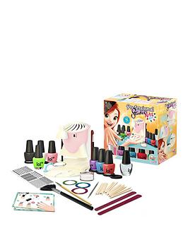Buki Professional Studio - Nail Art