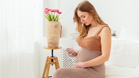 Natural Ways: Remove Stretch Marks During & After Pregnancy