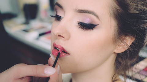 How to Choose Makeup Products According to Your Skin Tone