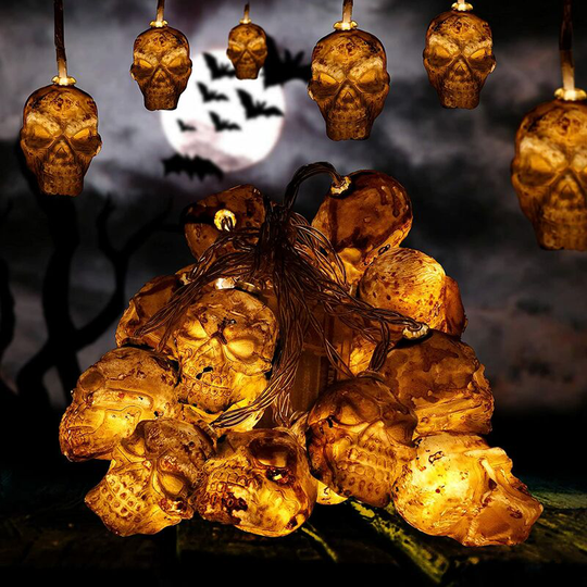 Halloween String Lights 3 meters 20 Pieces Skulls Light Bedroom Garden Decoration Light up for Halloween Decoration Assorted Colors