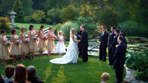 A Guide to Running a Successful Wedding Photography Business