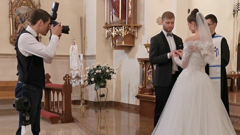 Wedding Photography - Secrets of Photographing in a Church