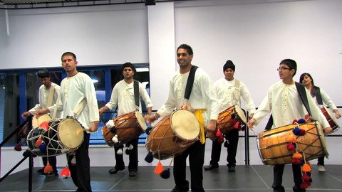 Learn how to play the Dhol: Beginners to advanced students